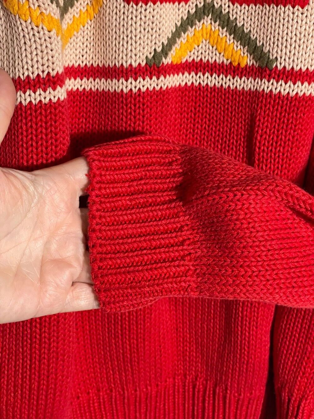Vintage Red Knit Sweater Geometric Aztec Print Pullover 80s 90s Size Medium - Picture 2 of 10